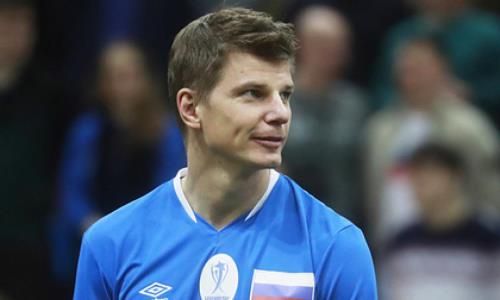 «Зачем они ему нужны». Мать экс-звезды «Кайрата» захотела спрятать его от женщин