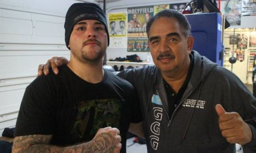 «Будет лежать на спине». Экс-тренер Головкина оценил шансы Руиса в бою с Уайлдером