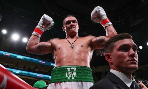 Александр Усик сменил имидж и сверкнул мощным бицепсом. Фото