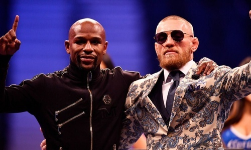 Мэйвезер жестко попроллил Макгрегора по поводу его сломанной ноги. Фото