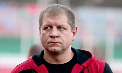 «Пьянствуют, курят». Александр Емельяненко рассказал о причинах неудач сборной России по футболу