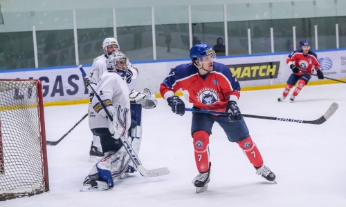 «Торпедо» подписало защитника с опытом игры в ВХЛ