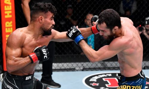 «Доминировал все 15 минут». Победа Сергея Морозова в UFC впечатлила американское СМИ