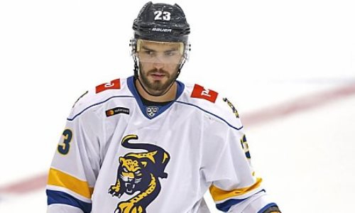 «Им это будет доложено». Раскрыта причина подписания «Барысом» контракта с российским защитником