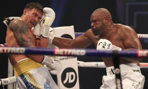 Чисора боксировал с Усиком в запрещенных перчатках