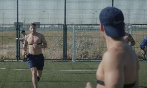 «Барыс» погонял хоккеистов на выносливость и назвал лучшего. Видео