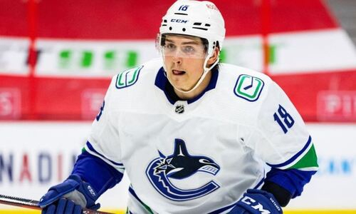 «Барыс»? Экс-форвад «Ванкувера» может продолжить карьеру в КХЛ