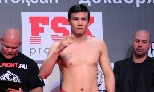 Казахстанский боксер проведет дебютный бой в США. Есть дата и соперник