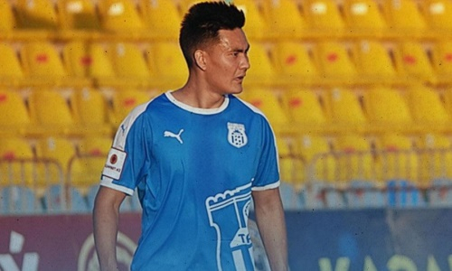 «Мой переход получился неожиданным». Казахстанский хавбек обозначил цель в «Таразе» после своего трансфера