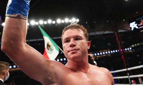 «Никому нет дела до Головкина». «Канело» предложили соперников на замену Планту