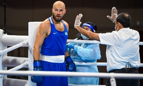 «Как можно так бездарно отбоксировать?». Олимпийский чемпион наехал на Василия Левита за выступление в Токио