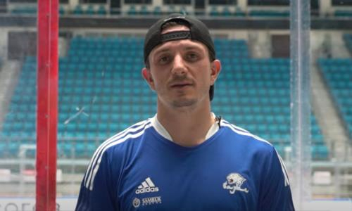 «Много классных парней». Канадский новичок прибыл в «Барыс» и дал интервью после тренировки. Видео