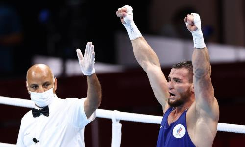 Российский обидчик Бекзада Нурдаулетова победил нокаутом и вышел в полуфинал Олимпиады-2020