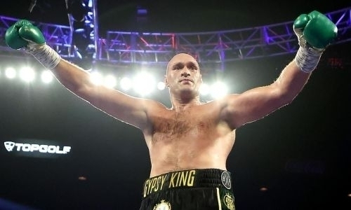 «Это дико безответственно. У тебя же бой на носу!». Тайсона Фьюри пристыдили за «махинации» с вакциной от ковида