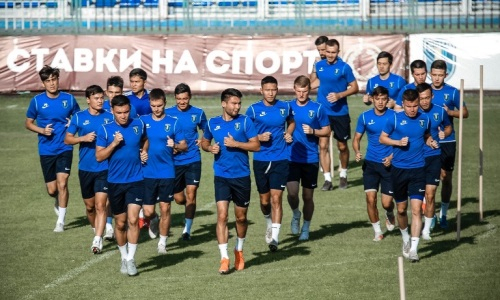 «Жетысу» показал фоторепортаж с тренировки при сорокаградусной жаре