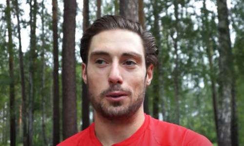 Защитник сборной Казахстана присоединился к клубу КХЛ и рассказал о подготовке к сезону