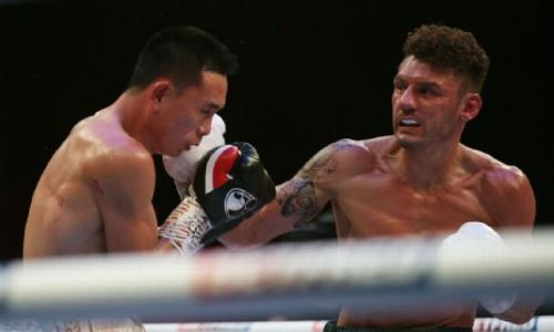 Главный бой вечера бокса завершился сенсационным нокаутом чемпиона WBA. Видео