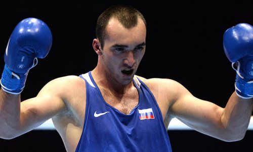 «Видимо, в телефоне смотрел другой поединок». Российский боксёр раскритиковал судью на Олимпиаде-2020