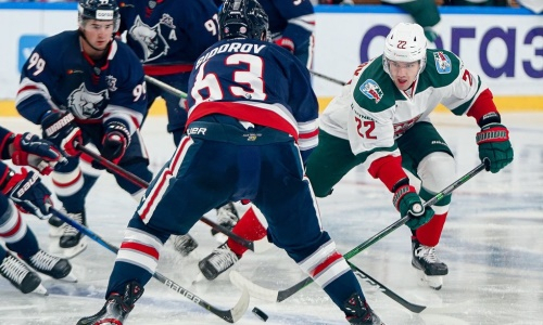 «Всю карьеру выступал за „Барыс“, а ведь это средний клуб». Российский эксперт оценил дебют хоккеиста сборной Казахстана