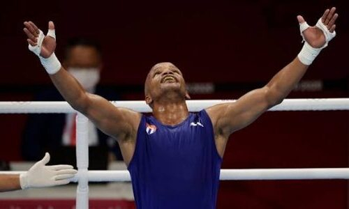 «Самая конкурентная категория в боксе». Кубинец оценил свое «золото» в «казахском» весе на Олимпиаде в Токио