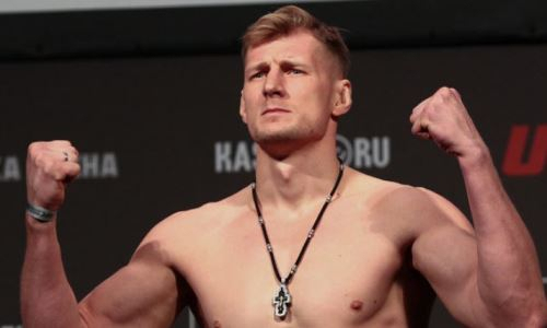 Стали известны дата боя и следующий соперник Александра Волкова в UFC