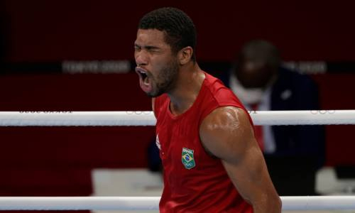 Обидчик Аманкула вышел в финал Олимпиады-2020 в Токио