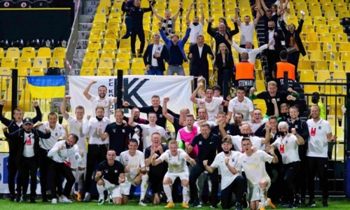 «Не умеют играть в футбол даже против Казахстана». Украинские фанаты критикуют «Колос» за ничью с «Шахтером»