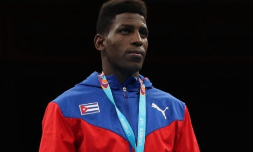 Двукратный чемпион мира по боксу впервые завоевал «золото» Олимпиады в Токио