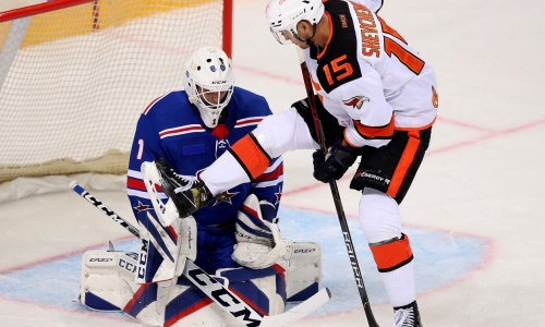 «Ждать глупо». Сколько забьет форвард сборной Казахстана за «Авангард» в новом сезоне КХЛ