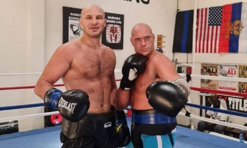 «Очень важно». Казахстанский нокаутер-супертяж назвал главное преимущество тренировок с Тайсоном Фьюри