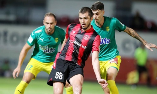 Известный казахстанский футболист официально перешёл в европейский клуб