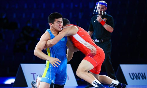 Казахстанец стал серебряным призером юниорского чемпионата мира по вольной борьбе