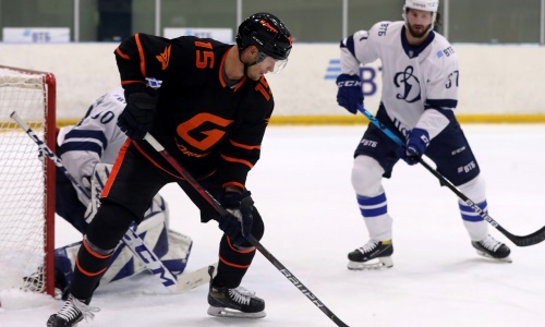 «Авангард» с хоккеистом сборной Казахстана в составе потерпел фиаско