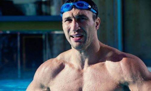 Уроженец Казахстана Владимир Кличко продемонстрировал внушительную форму на пляже. Фото