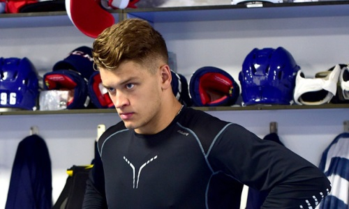 Хоккеист сборной Казахстана сыграет против ЦСКА