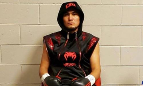 Казахстанский боксер опубликовал фото с бывшим чемпионом мира