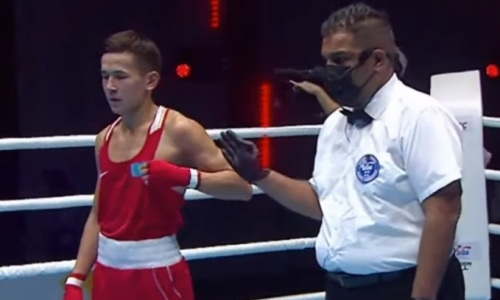 Казахстанский боксер крепко избил и нокаутировал хозяина МЧА-2021 по боксу