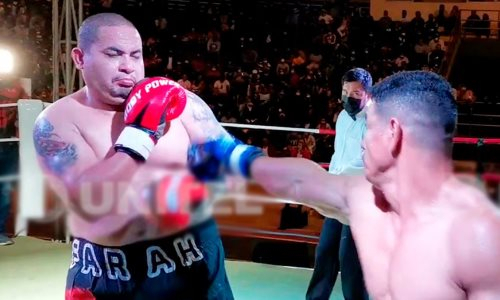 Боксер нокаутировал соперника, который пытался добить его ногами в первом бою. Видео