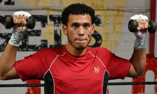 Бывший спарринг-партнер Головкина узнал новую дату боя за звание претендента на титул «Канело»