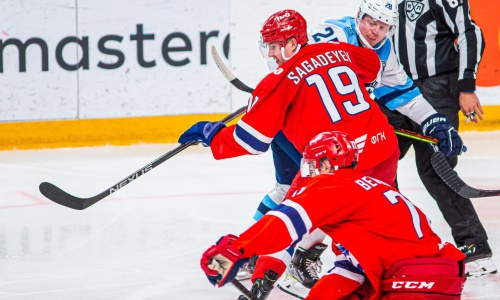 Соперник «Барыса» по конференции КХЛ обыграл клуб Скабелки с хоккеистом сборной Казахстана