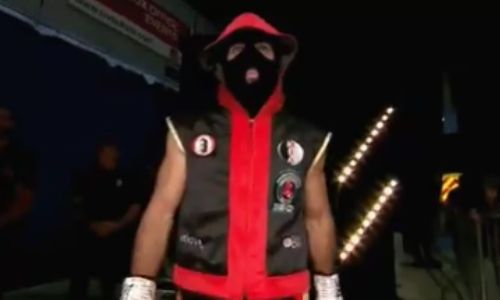 Титульный бой завершился грандиозным апсетом «Сумасшедшего». Видео