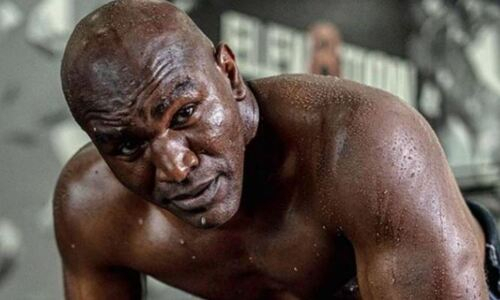 58-летний Эвандер Холифилд сообщил об отмене своего боя и сделал заявление