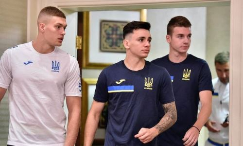 Сборная Украины начала подготовку к матчу с Казахстаном. Фото