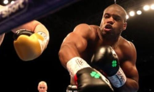 Супертяж с титулом WBA победил брутальным нокаутом в первом раунде в андеркарде Пол — Вудли. Видео