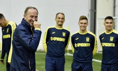 Сборная Украины провела первую тренировку в Казахстане. Фото