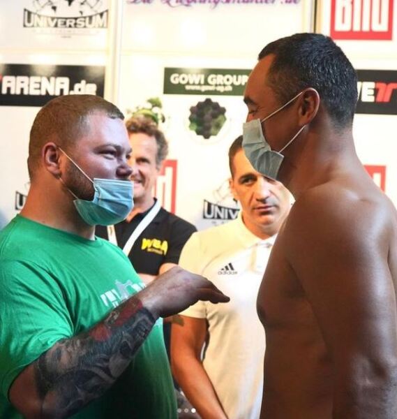 Казахстанский нокаутер перед титульным боем встретился лицом к лицу с «Танком»