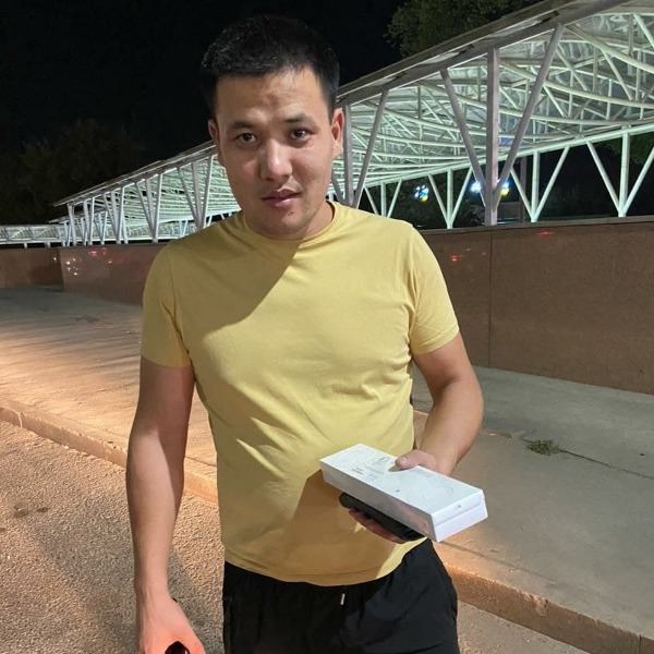 Триумфаторы акции 1xEuro в Казахстане получили свои призы