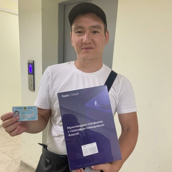 Триумфаторы акции 1xEuro в Казахстане получили свои призы