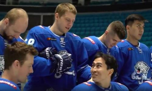 «Барыс» показал, как делал общекомандное фото перед стартом сезона КХЛ. Видео