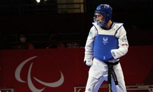 Казахстанский тхэквондист проиграл в полуфинале и сразится за «бронзу» Паралимпиады-2020